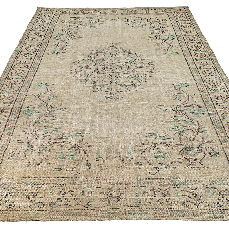 Vintage Turkish Hand-Knotted Rug - K0092673