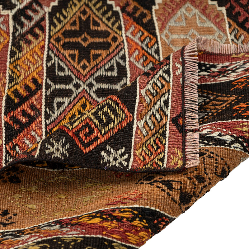 Vintage Sivas Kilim Runner - 2' 4" x 9' 4" (28" x 112") - K0092678