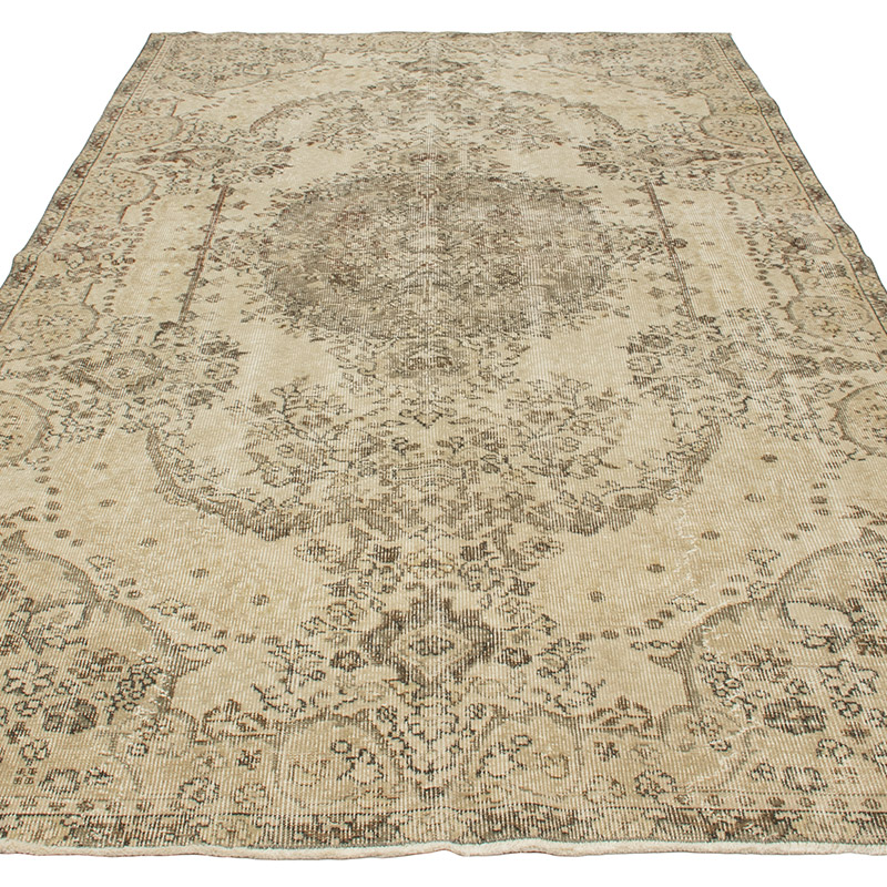 Vintage Turkish Hand-Knotted Rug - 5' 5" x 9' 6" (65" x 114") - K0092730