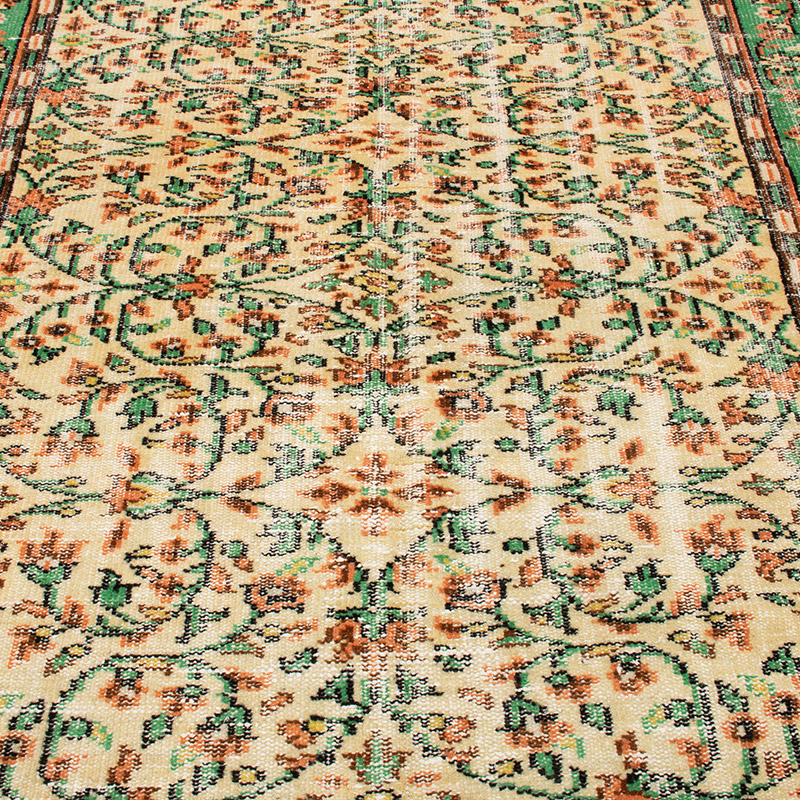 Vintage Turkish Hand-Knotted Rug - 5' 4" x 8' 10" (64" x 106") - K0092732