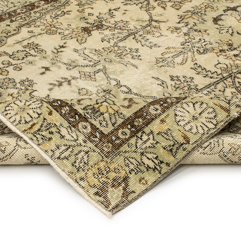 Vintage Turkish Hand-Knotted Rug - 5'  x 8' 10" (60" x 106") - K0092738