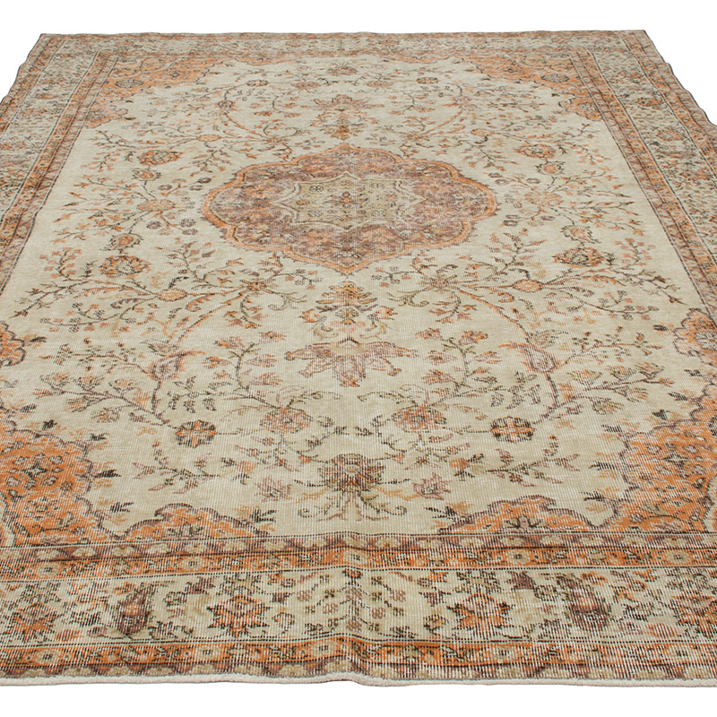 Vintage Turkish Hand-Knotted Rug - 6' 9" x 9' 3" (81" x 111") - K0092750