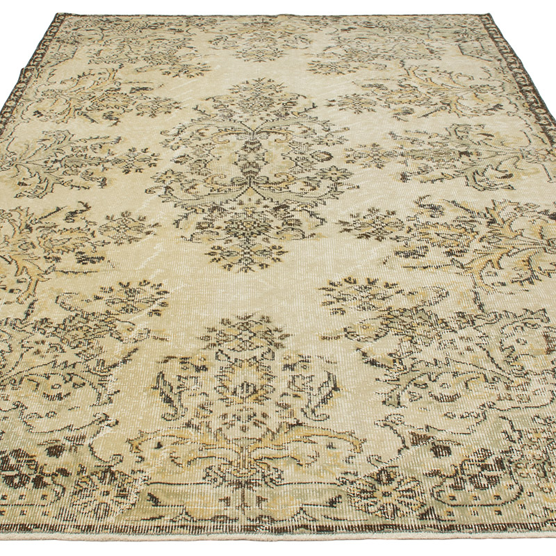 Vintage Turkish Hand-Knotted Rug - 5' 6" x 9'  (66" x 108") - K0092761