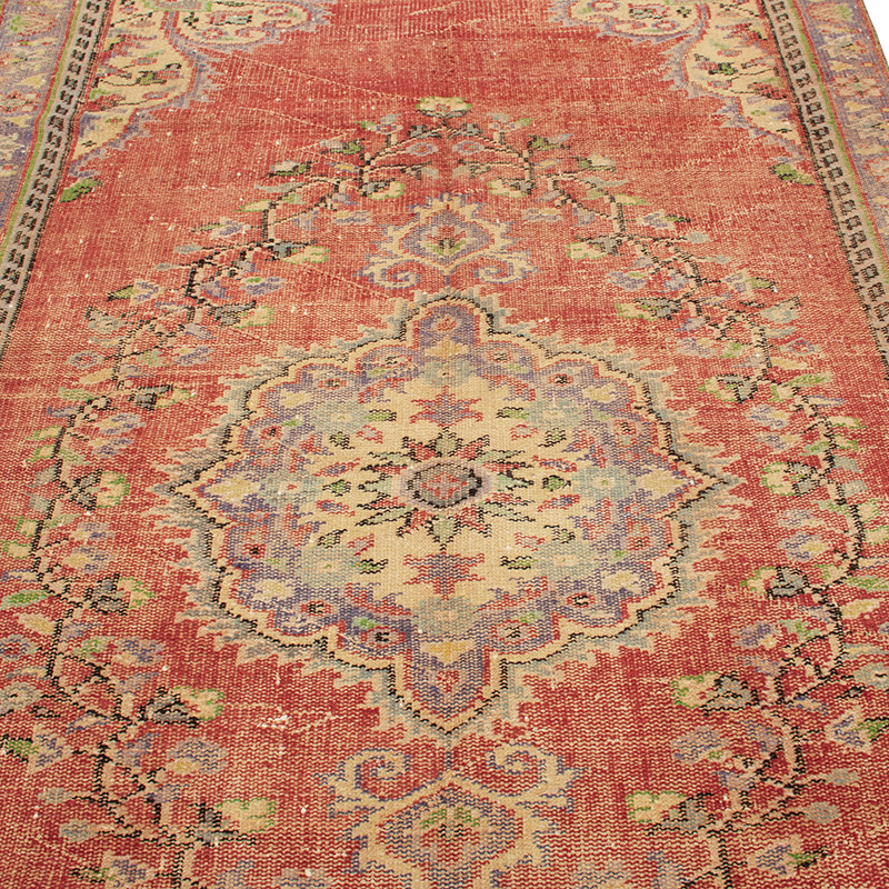 Vintage Turkish Hand-Knotted Rug - 5' 2" x 8' 8" (62" x 104") - K0092764