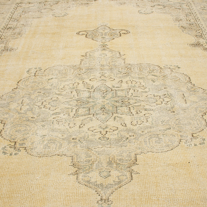 Vintage Turkish Hand-Knotted Rug - 7'  x 10' 8" (84" x 128") - K0092779