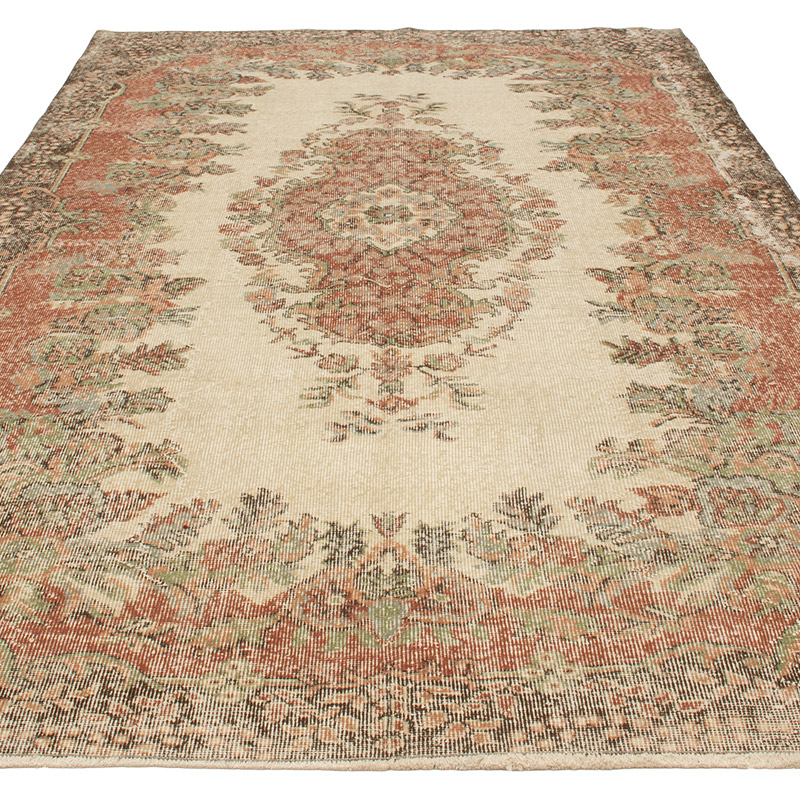Vintage Turkish Hand-Knotted Rug - 5' 11" x 9' 10" (71" x 118") - K0092783