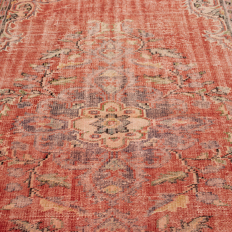 Vintage Turkish Hand-Knotted Rug - 5' 1" x 8' 4" (61" x 100") - K0092785