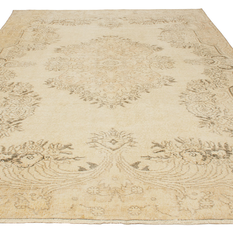 Vintage Turkish Hand-Knotted Rug - 6' 7" x 9' 10" (79" x 118") - K0092792