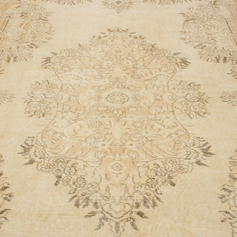 Vintage Turkish Hand-Knotted Rug - 6' 7" x 9' 10" (79" x 118") - K0092792