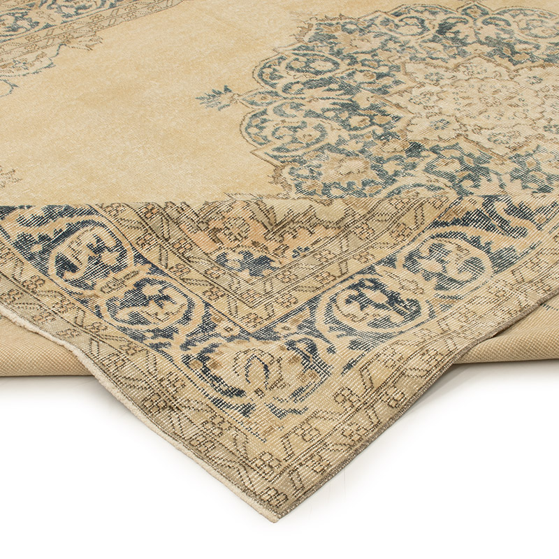 Vintage Turkish Hand-Knotted Rug - 7' 5" x 10' 4" (89" x 124") - K0092795