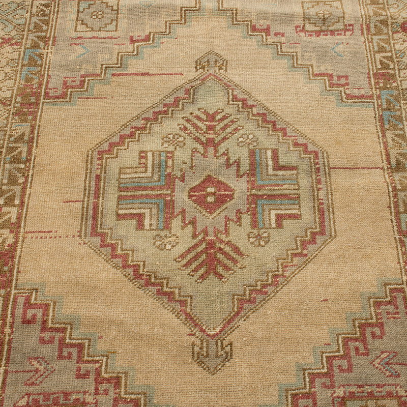 Vintage Turkish Hand-Knotted Rug - 3' 6" x 5' 9" (42" x 69") - K0092801