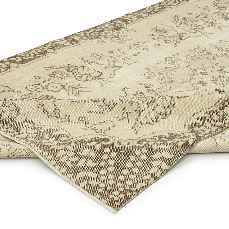 Vintage Turkish Hand-Knotted Rug - 5' 11" x 9' 10" (71" x 118") - K0092809