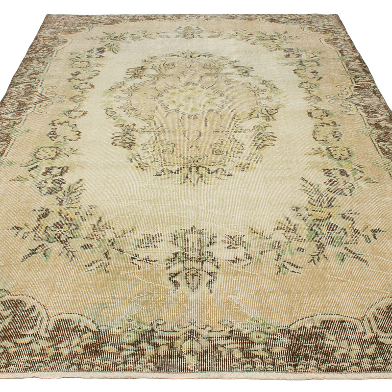 Vintage Turkish Hand-Knotted Rug - 5' 5" x 9' 3" (65" x 111") - K0092811