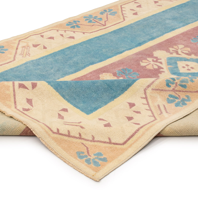 Vintage Turkish Hand-Knotted Rug - 5'  x 8' 2" (60" x 98") - K0092812