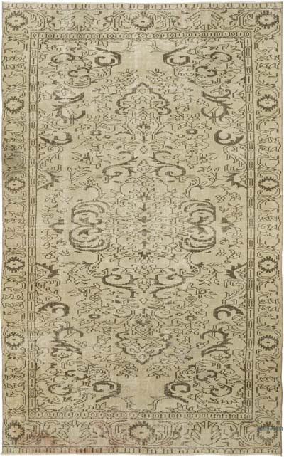 Vintage Turkish Hand-Knotted Rug - 5' 7" x 9' 1" (67" x 109")