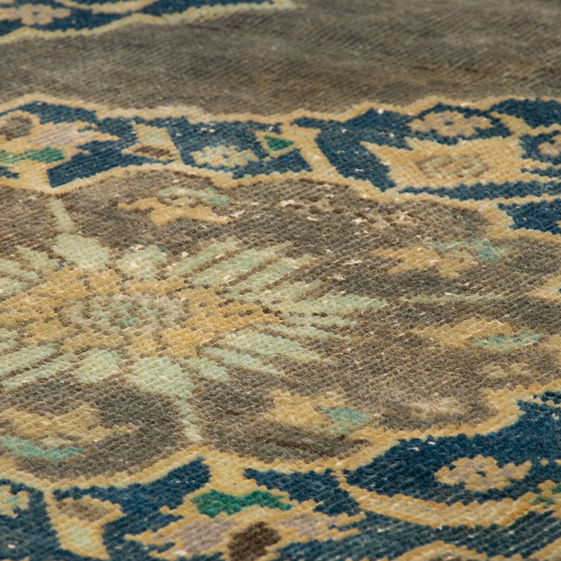 Vintage Turkish Hand-Knotted Runner - 2' 8" x 13' 4" (32" x 160") - K0092876