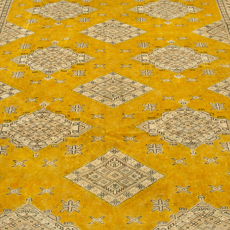 Vintage Turkish Hand-Knotted Rug - 6' 1" x 8' 10" (73" x 106") - K0092883
