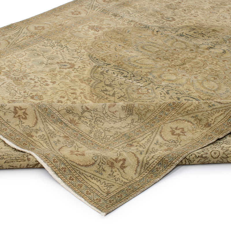 Vintage Turkish Hand-Knotted Rug - 6' 8" x 9' 8" (80" x 116") - K0092910