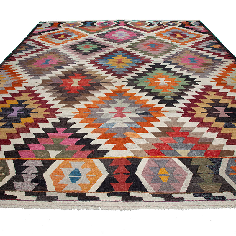 New Turkish Handwoven Kilim Rug - 8' 9" x 11' 4" (105" x 136") - K0093100