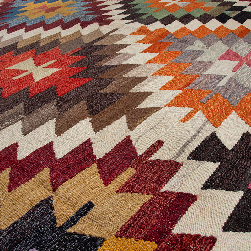 New Turkish Handwoven Kilim Rug - 8' 9" x 11' 4" (105" x 136") - K0093100