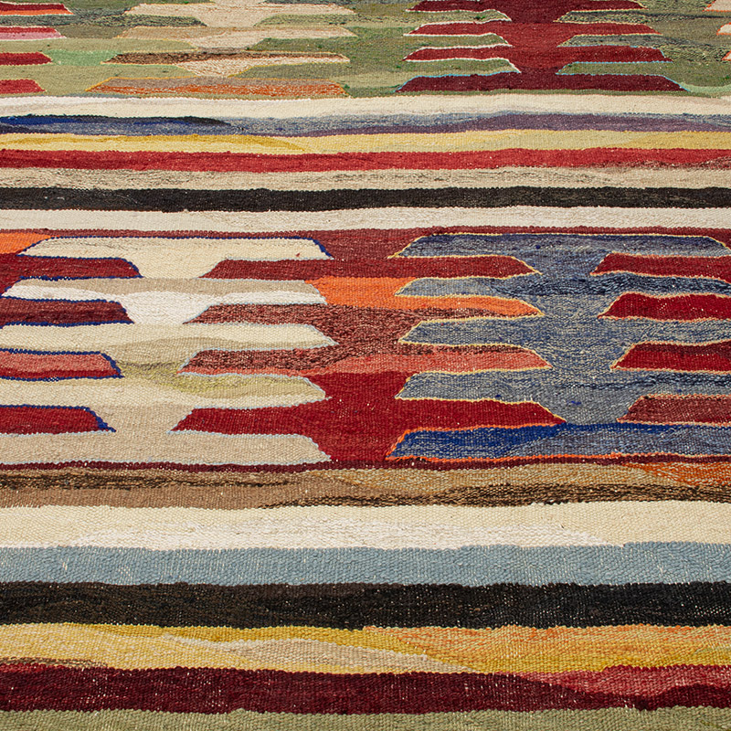 Yeni Kök Boya El Dokuma Kilim - 412 cm x 446 cm - K0093252