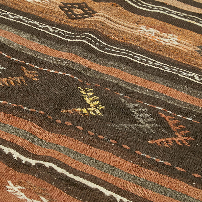Vintage Anatolian Kilim Rug - 4' 6" x 8' 1" (54" x 97") - K0093623
