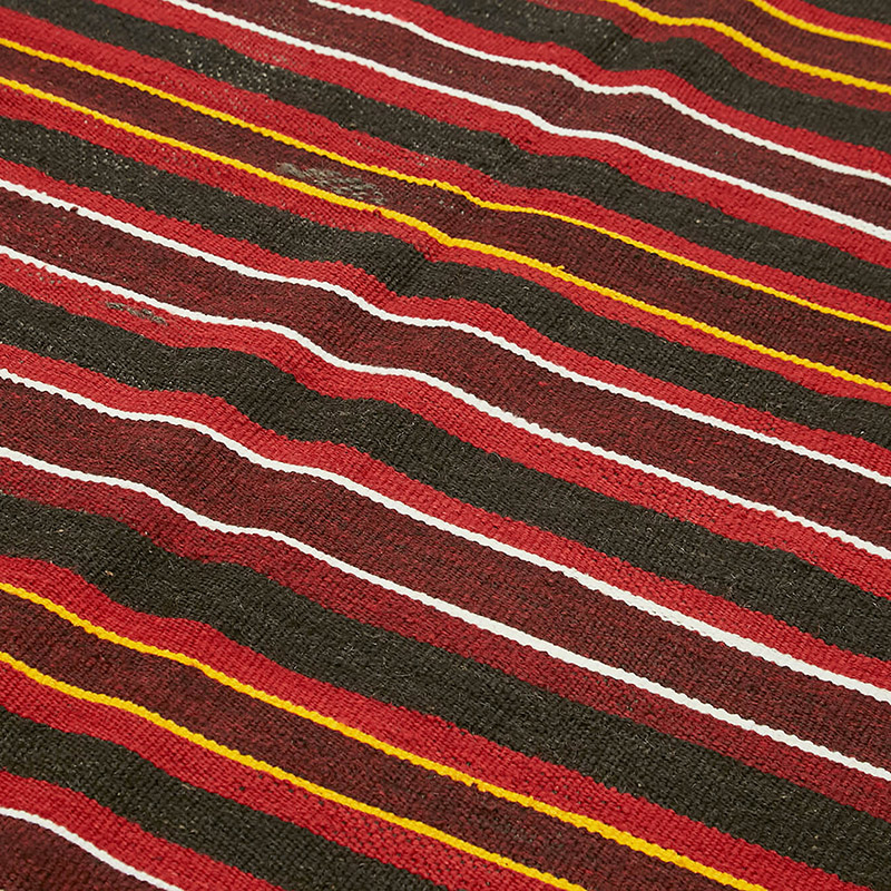 Vintage Anatolian Kilim Rug - 6' 1" x 10' 5" (73" x 125") - K0093645