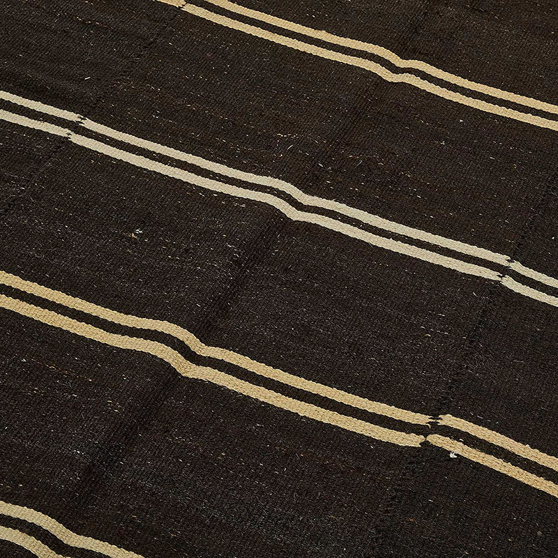 Vintage Anatolian Kilim Rug - 5' 11" x 10' 10" (71" x 130") - K0093656