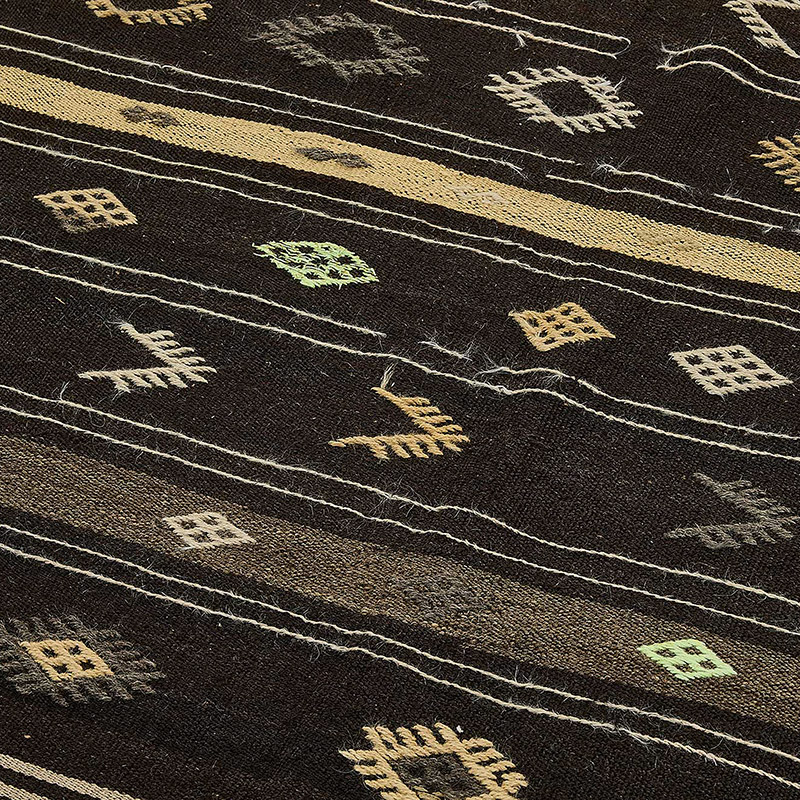 Vintage Anatolian Kilim Rug - 5' 4" x 10' 6" (64" x 126") - K0093662