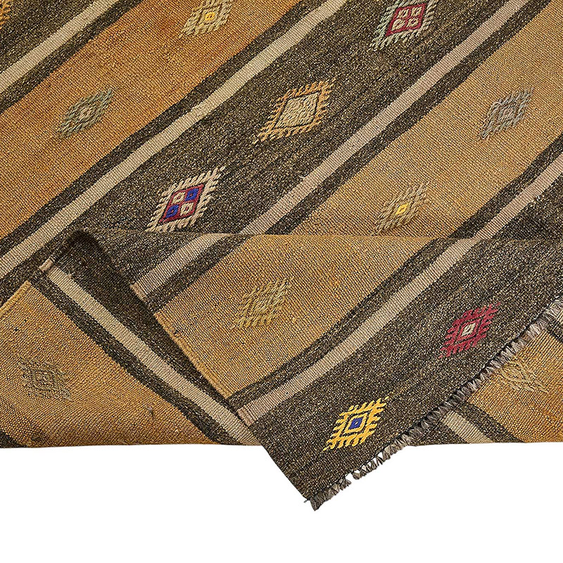 Vintage Anatolian Kilim Rug - 5' 6" x 9' 4" (66" x 112") - K0093666