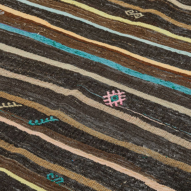 Vintage Anatolian Kilim Rug - 7' 1" x 9' 5" (85" x 113") - K0093677