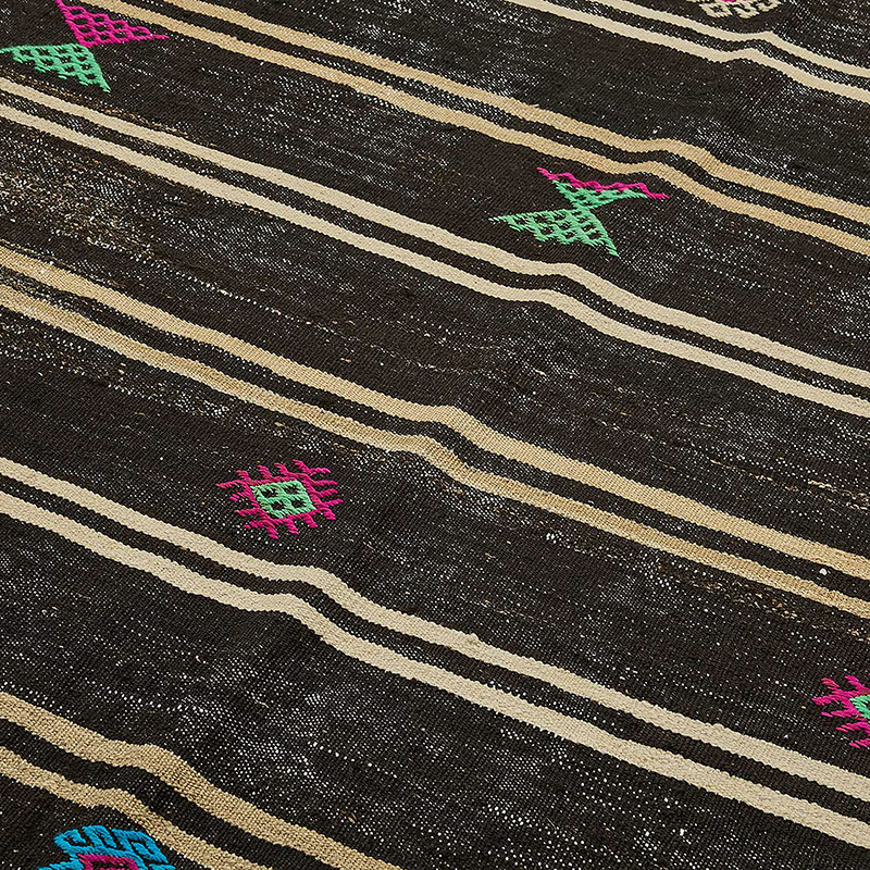 Vintage Anatolian Kilim Rug - 7' 1" x 11' 5" (85" x 137") - K0093681
