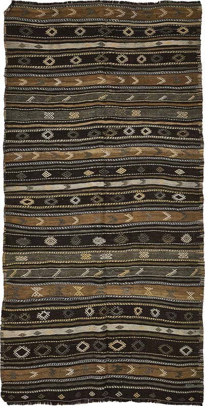Vintage Anatolian Kilim Rug - 5' 7" x 10' 10" (67" x 130")