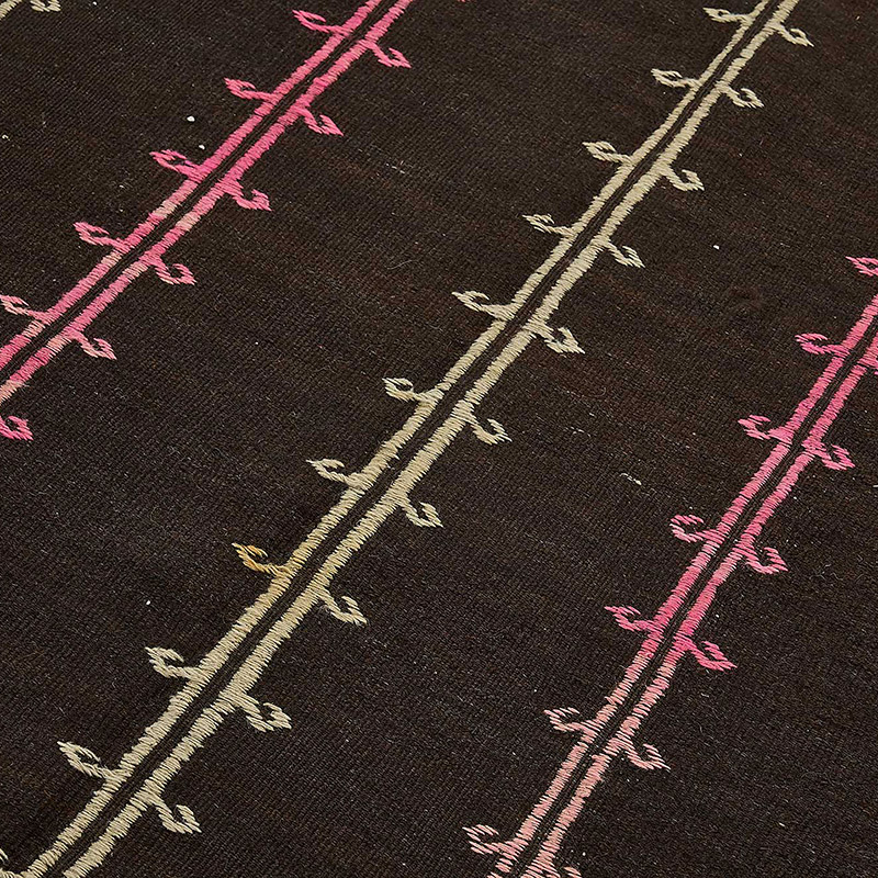 Vintage Anatolian Kilim Rug - 6' 2" x 8' 7" (74" x 103") - K0093689