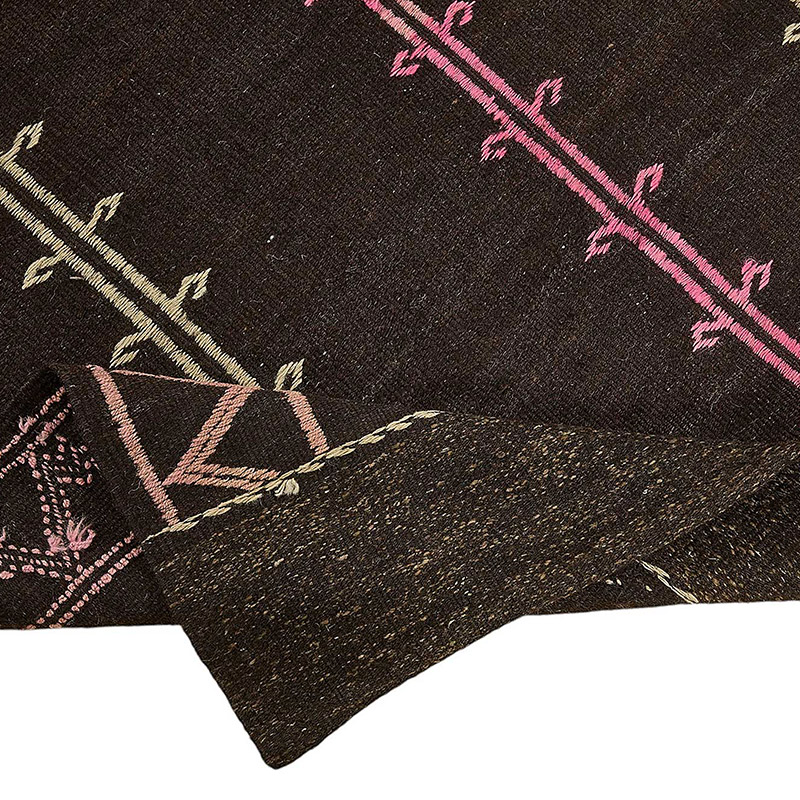 Vintage Anatolian Kilim Rug - 6' 2" x 8' 7" (74" x 103") - K0093689