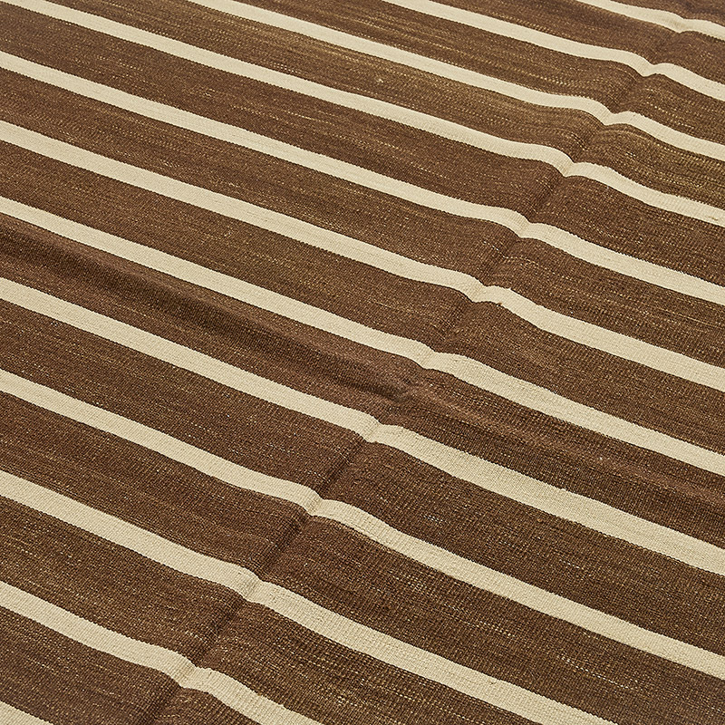 New Hand-Woven Kilim Rug - K0093708