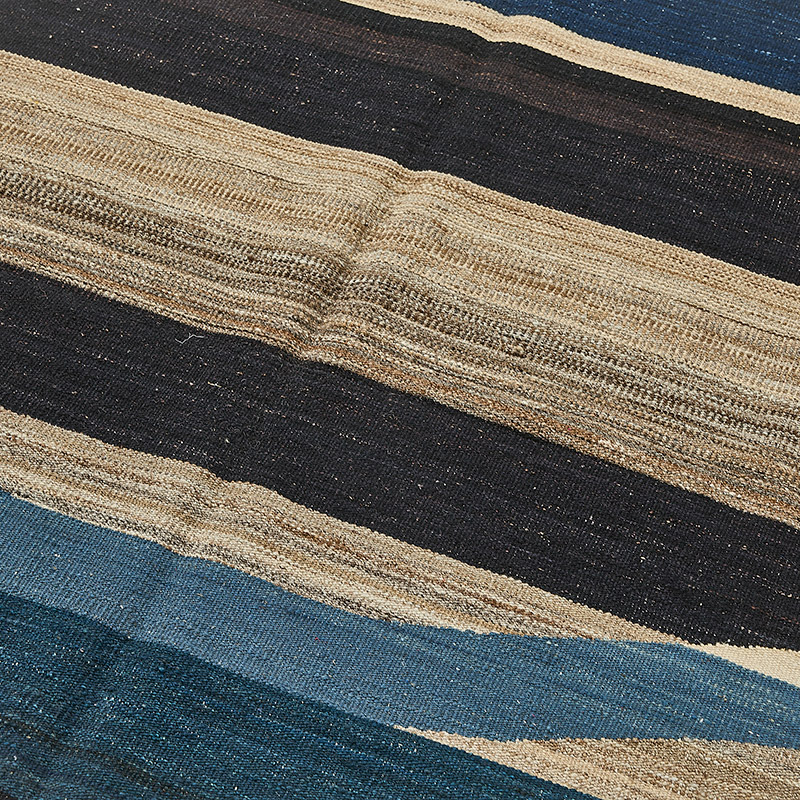New Hand-Woven Kilim Rug - K0093712