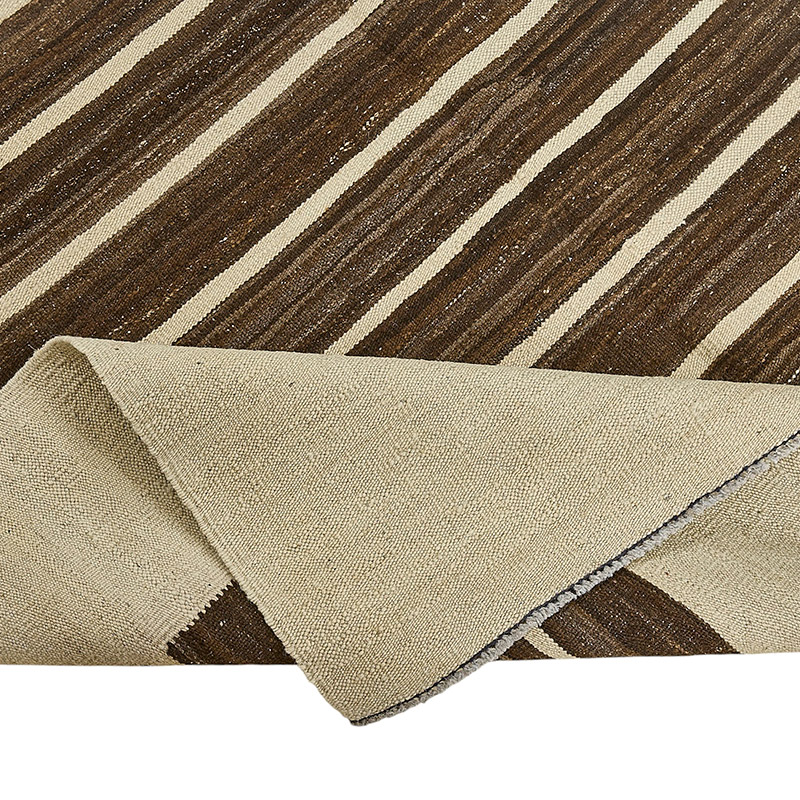 New Hand-Woven Kilim Rug - K0093717