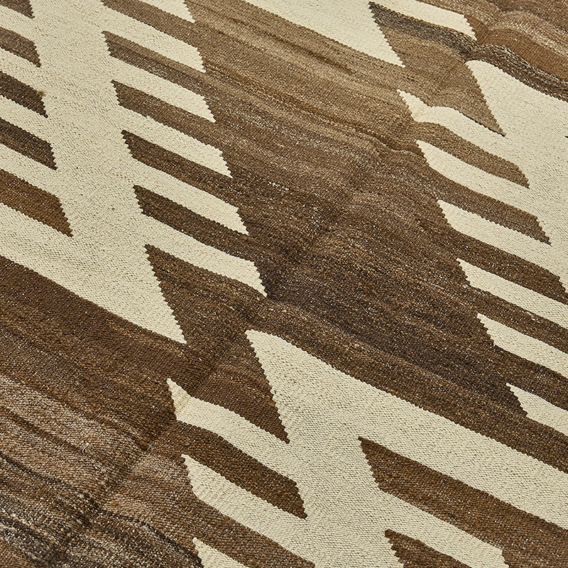 New Hand-Woven Kilim Rug - K0093720