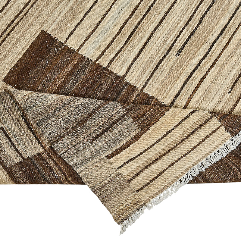 New Hand-Woven Kilim Rug - K0093731