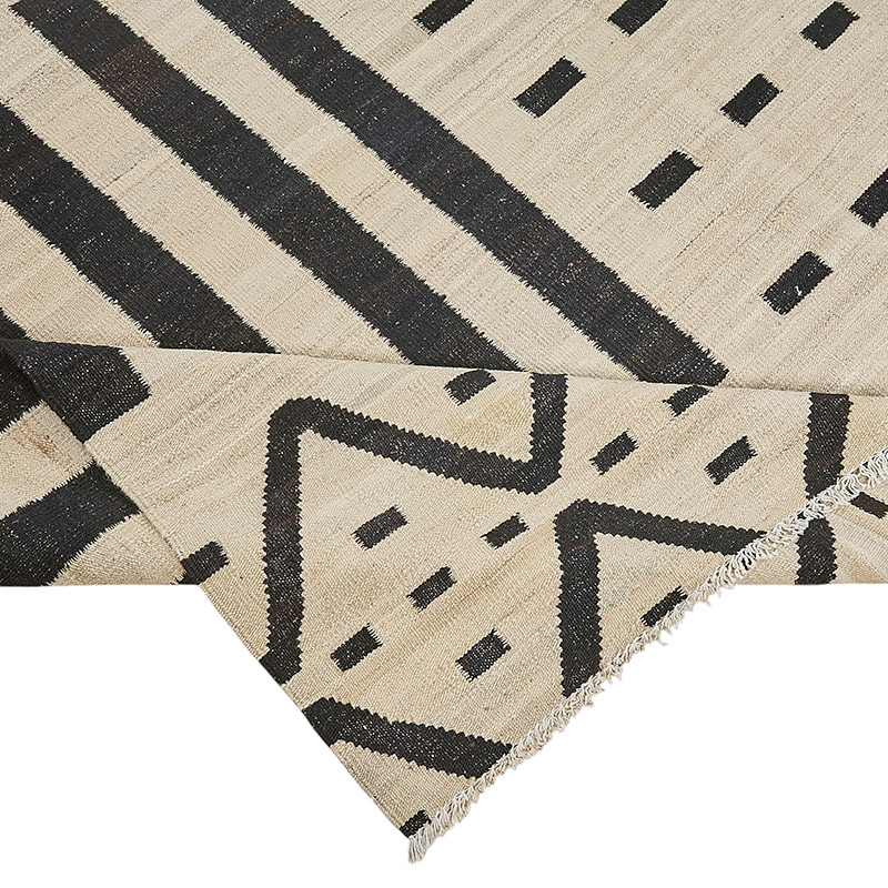 New Hand-Woven Kilim Rug - K0093733