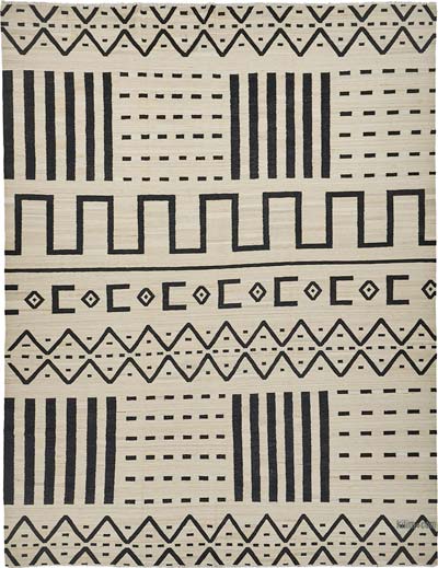 New Hand-Woven Kilim Rug