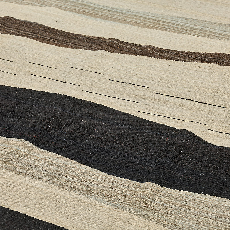 New Hand-Woven Kilim Rug - K0093743