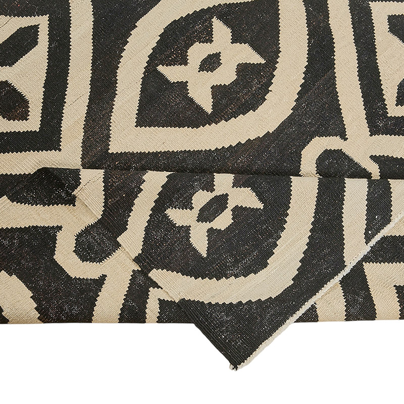 New Hand-Woven Kilim Rug - K0093746