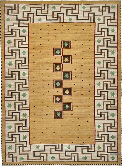 New Hand-Woven Kilim Rug