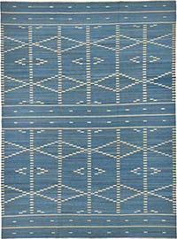 New Hand-Woven Kilim Rug