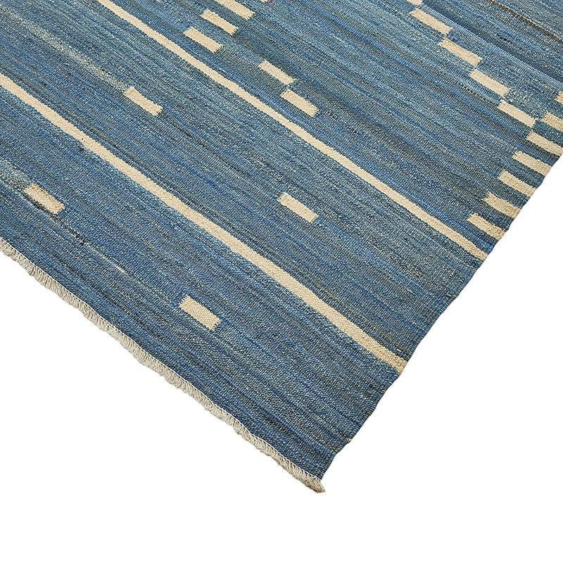 New Hand-Woven Kilim Rug - K0093750