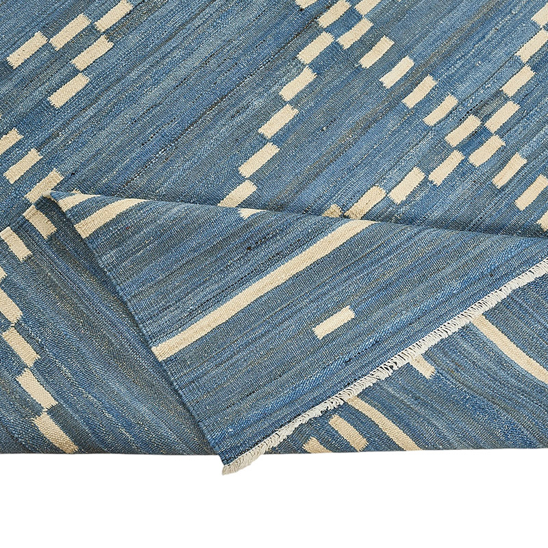 New Hand-Woven Kilim Rug - K0093750