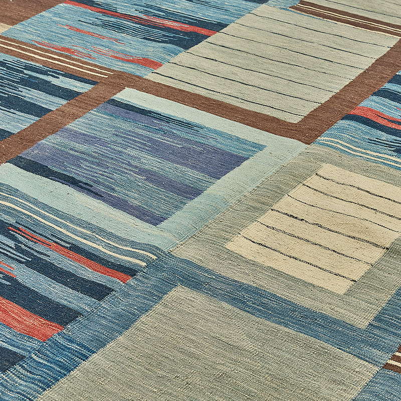 New Hand-Woven Kilim Rug - K0093751