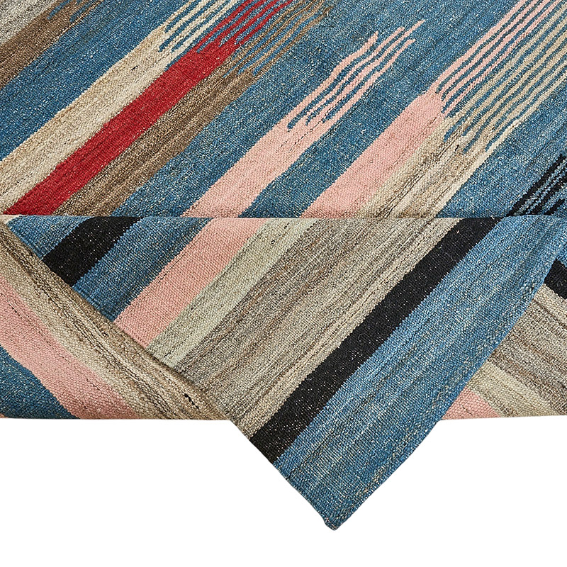 New Hand-Woven Kilim Rug - K0093755